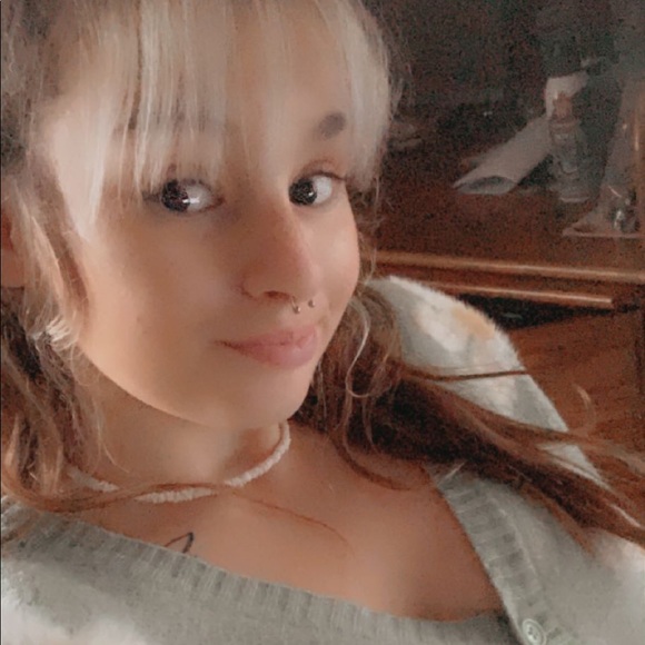 Meet your Posher, Arianna - Picture 4 of 6